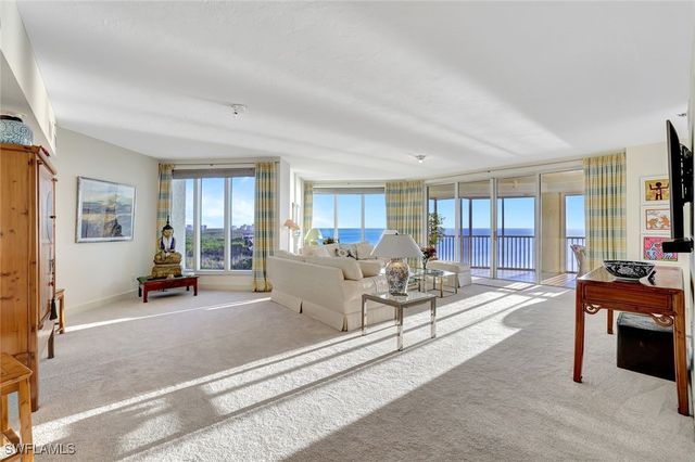 8111 Bay Colony DR 1102, Naples, FL 34108