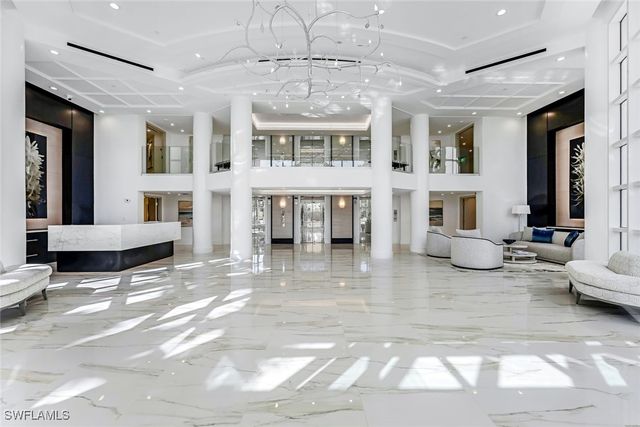 8111 Bay Colony DR 1102, Naples, FL 34108