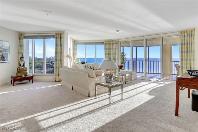 8111 Bay Colony DR 1102, Naples, FL 34108