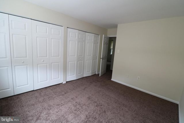 32 PIN OAK LN, Tuckerton, NJ 08087