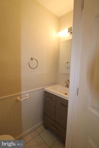 32 PIN OAK LN, Tuckerton, NJ 08087