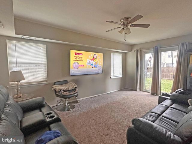 79 SCENIC VIEW DR, Sicklerville, NJ 08081