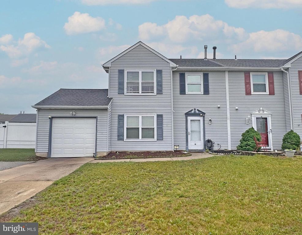 79 SCENIC VIEW DR, Sicklerville, NJ 08081