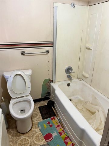 613 S 9th Street, Goshen, IN 46526