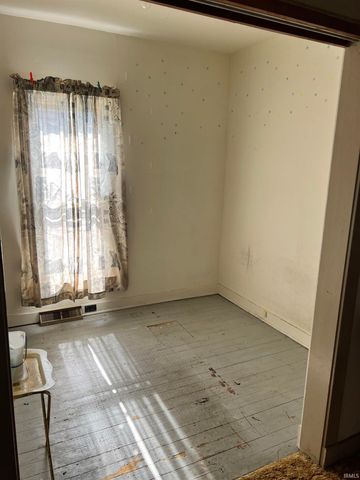 613 S 9th Street, Goshen, IN 46526