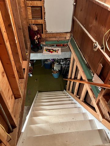 613 S 9th Street, Goshen, IN 46526