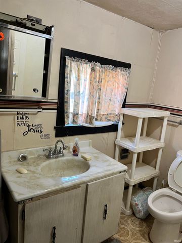 613 S 9th Street, Goshen, IN 46526