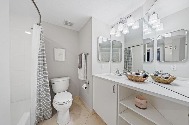 221 Ocean Grande Boulevard 405, Jupiter, FL 33477