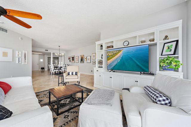 221 Ocean Grande Boulevard 405, Jupiter, FL 33477