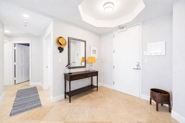 221 Ocean Grande Boulevard 405, Jupiter, FL 33477