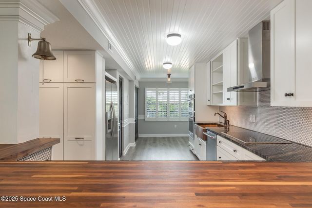 18 Marina Isles Boulevard 105, Indian Harbour Beach, FL 32937