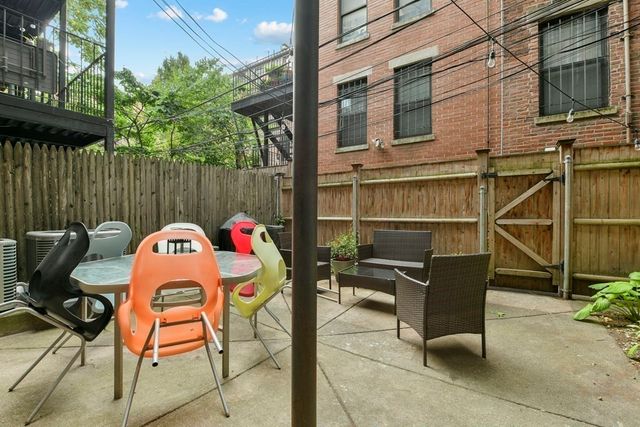 55 Clarendon St 1, Boston, MA 02116