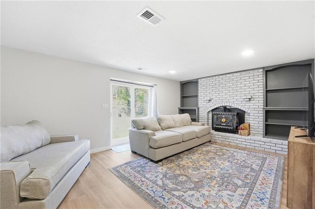 15410 NE 186th Street, Holt, MO 64048