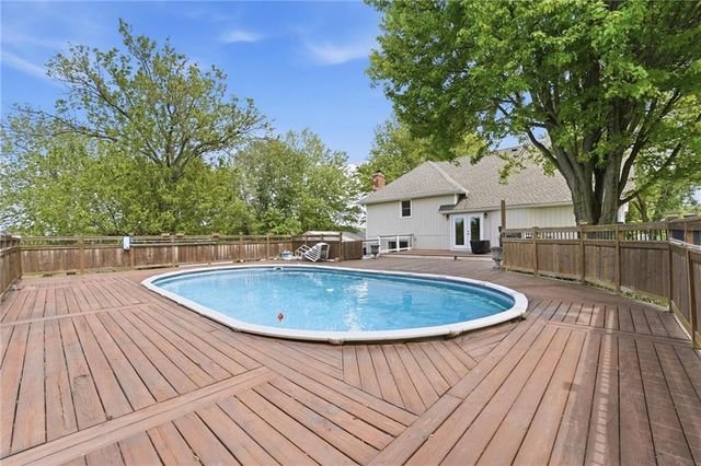 15410 NE 186th Street, Holt, MO 64048