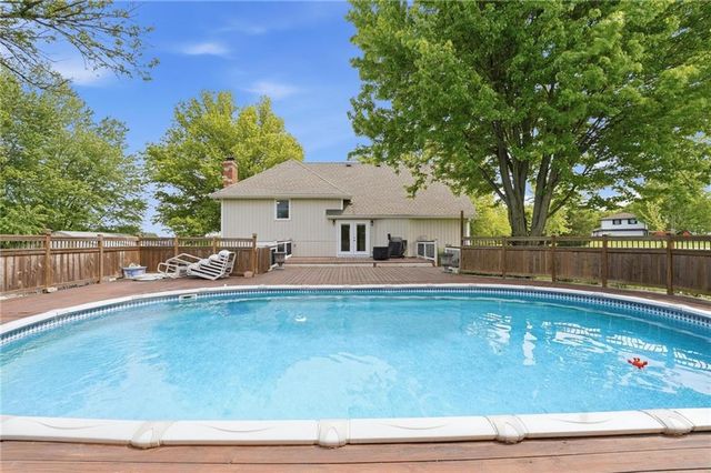 15410 NE 186th Street, Holt, MO 64048