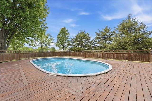 15410 NE 186th Street, Holt, MO 64048