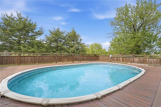 15410 NE 186th Street, Holt, MO 64048