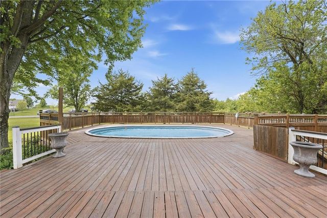 15410 NE 186th Street, Holt, MO 64048