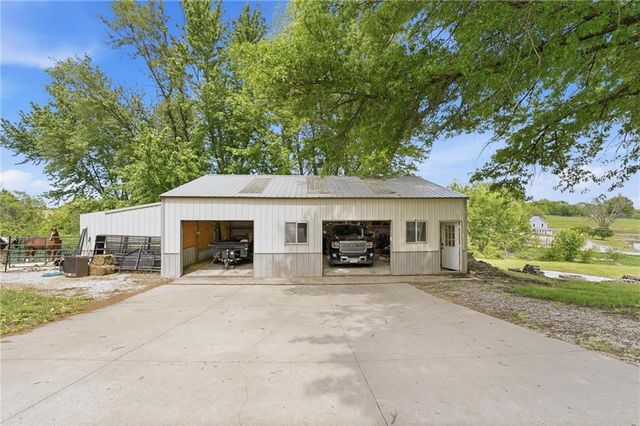 15410 NE 186th Street, Holt, MO 64048