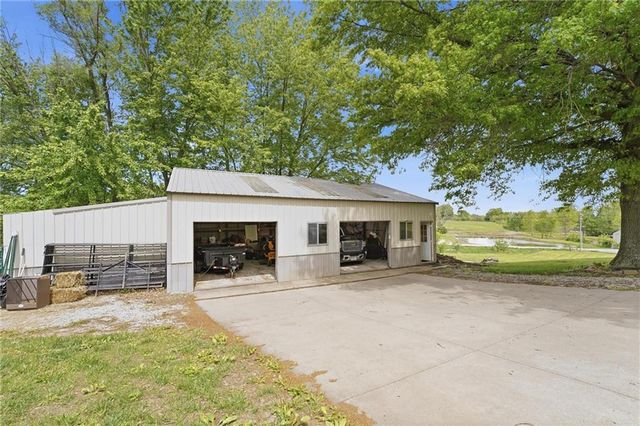 15410 NE 186th Street, Holt, MO 64048