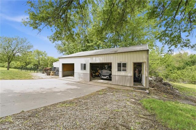 15410 NE 186th Street, Holt, MO 64048