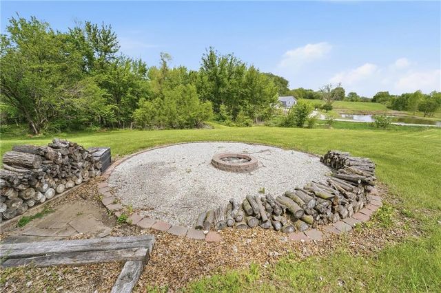 15410 NE 186th Street, Holt, MO 64048
