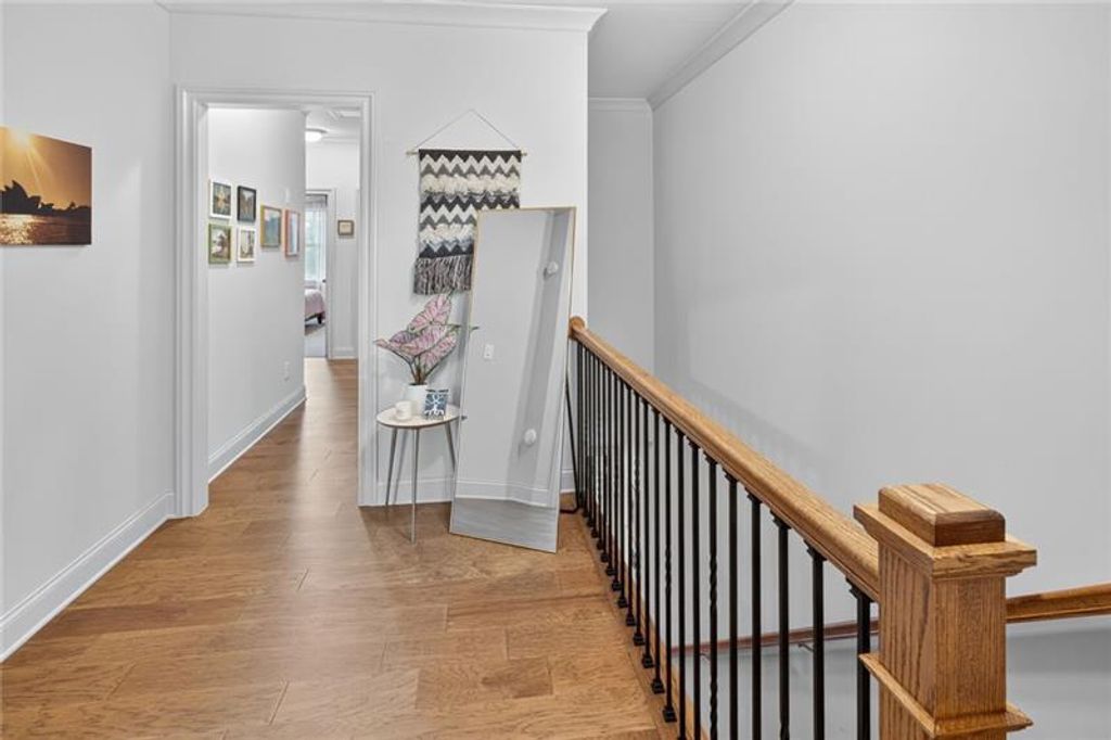 Image 12 of property listing at 1956 Skyfall NE Circle, Atlanta, GA 30319