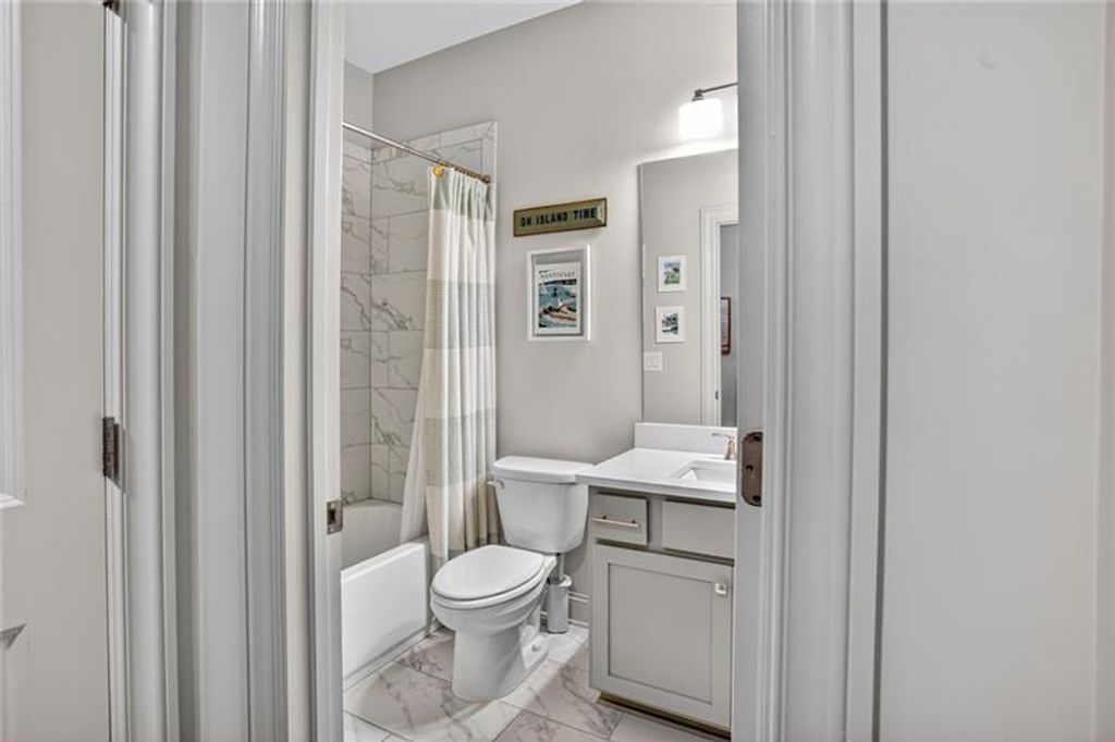 Image 25 of property listing at 1956 Skyfall NE Circle, Atlanta, GA 30319