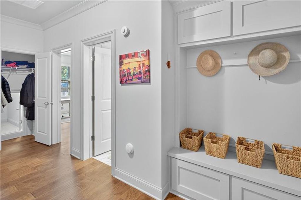 Image 34 of property listing at 1956 Skyfall NE Circle, Atlanta, GA 30319