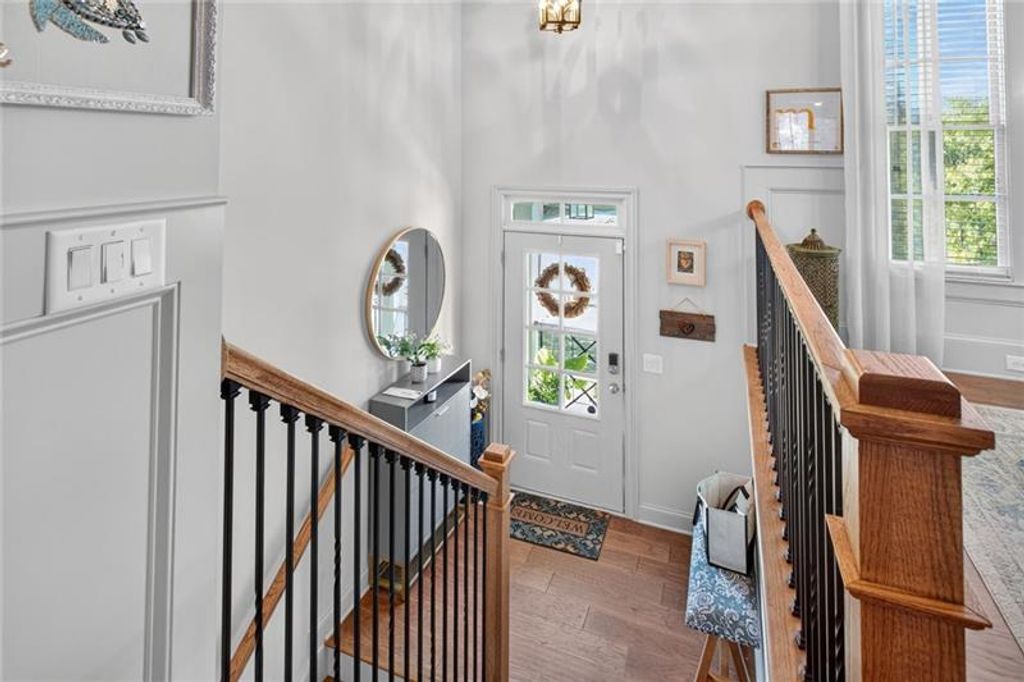 Image 5 of property listing at 1956 Skyfall NE Circle, Atlanta, GA 30319