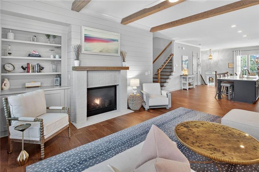 Image 9 of property listing at 1956 Skyfall NE Circle, Atlanta, GA 30319