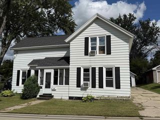262 N WISCONSIN STREET, Berlin, WI 54923