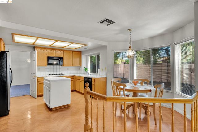 4437 Rock Island Dr, Antioch, CA 94509
