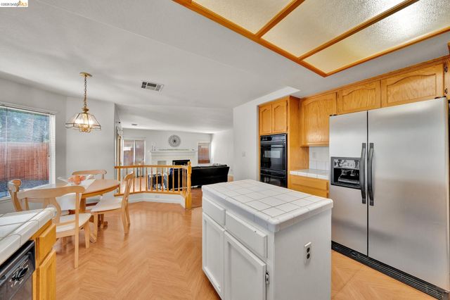 4437 Rock Island Dr, Antioch, CA 94509