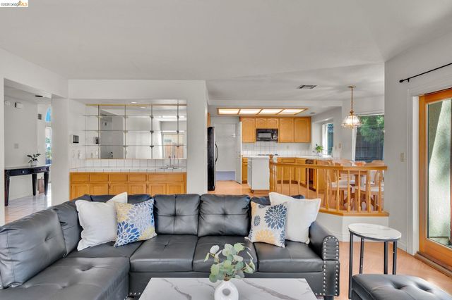 4437 Rock Island Dr, Antioch, CA 94509