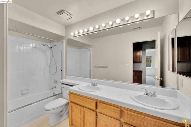 4437 Rock Island Dr, Antioch, CA 94509