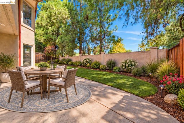 4437 Rock Island Dr, Antioch, CA 94509