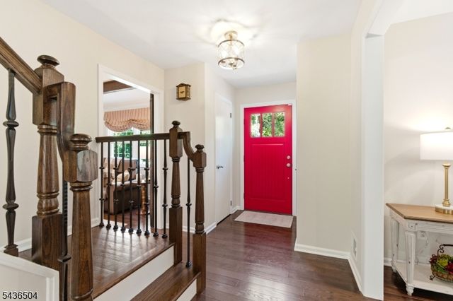 72 Kiva Pl, Branchburg Twp., NJ 08876