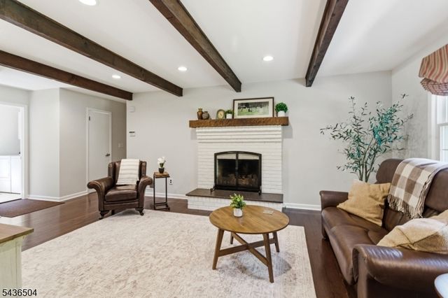 72 Kiva Pl, Branchburg Twp., NJ 08876