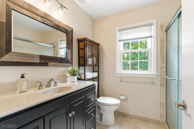 72 Kiva Pl, Branchburg Twp., NJ 08876