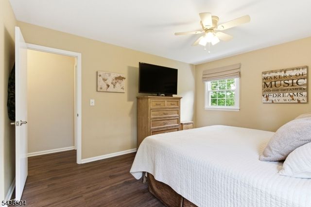 72 Kiva Pl, Branchburg Twp., NJ 08876