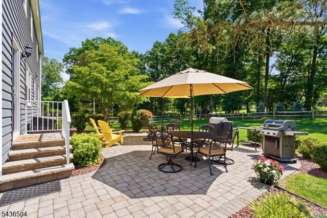 72 Kiva Pl, Branchburg Twp., NJ 08876