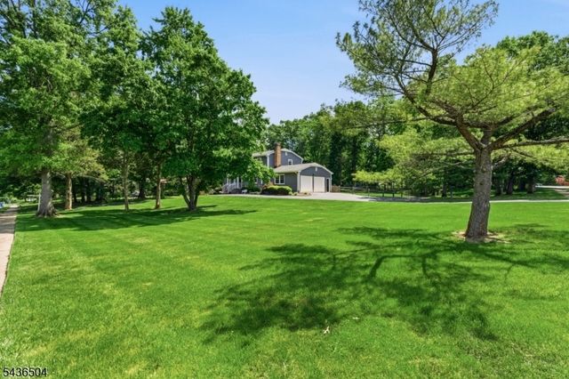 72 Kiva Pl, Branchburg Twp., NJ 08876