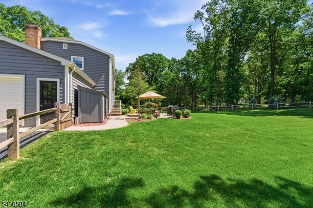 72 Kiva Pl, Branchburg Twp., NJ 08876
