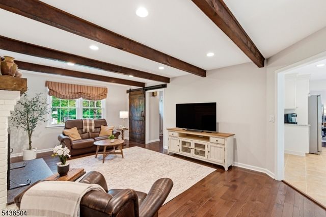 72 Kiva Pl, Branchburg Twp., NJ 08876
