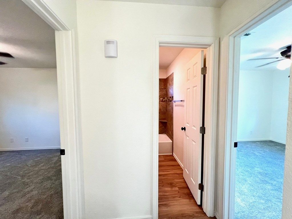 Image 6 of property listing at 1025 Woodruff St, San Angelo, TX 76905