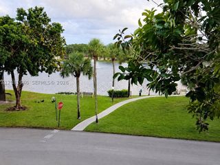 301 Cambridge Rd 306, Hollywood, FL 33024