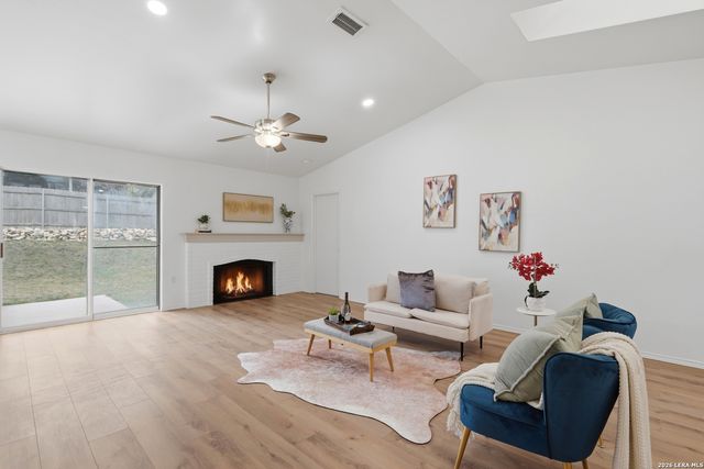 5822 Misty Glen, San Antonio, TX 78247