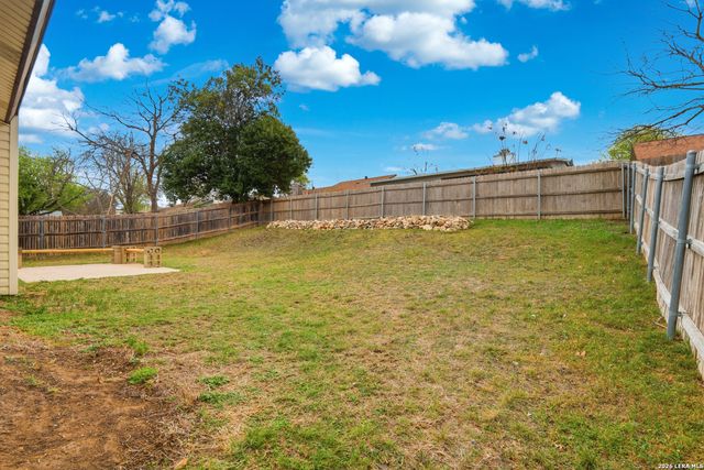 5822 Misty Glen, San Antonio, TX 78247