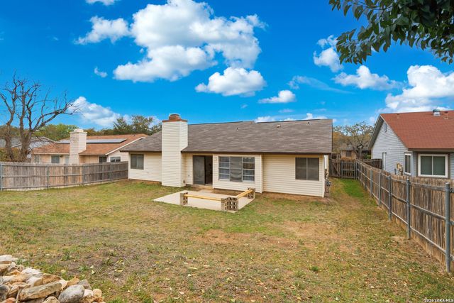 5822 Misty Glen, San Antonio, TX 78247